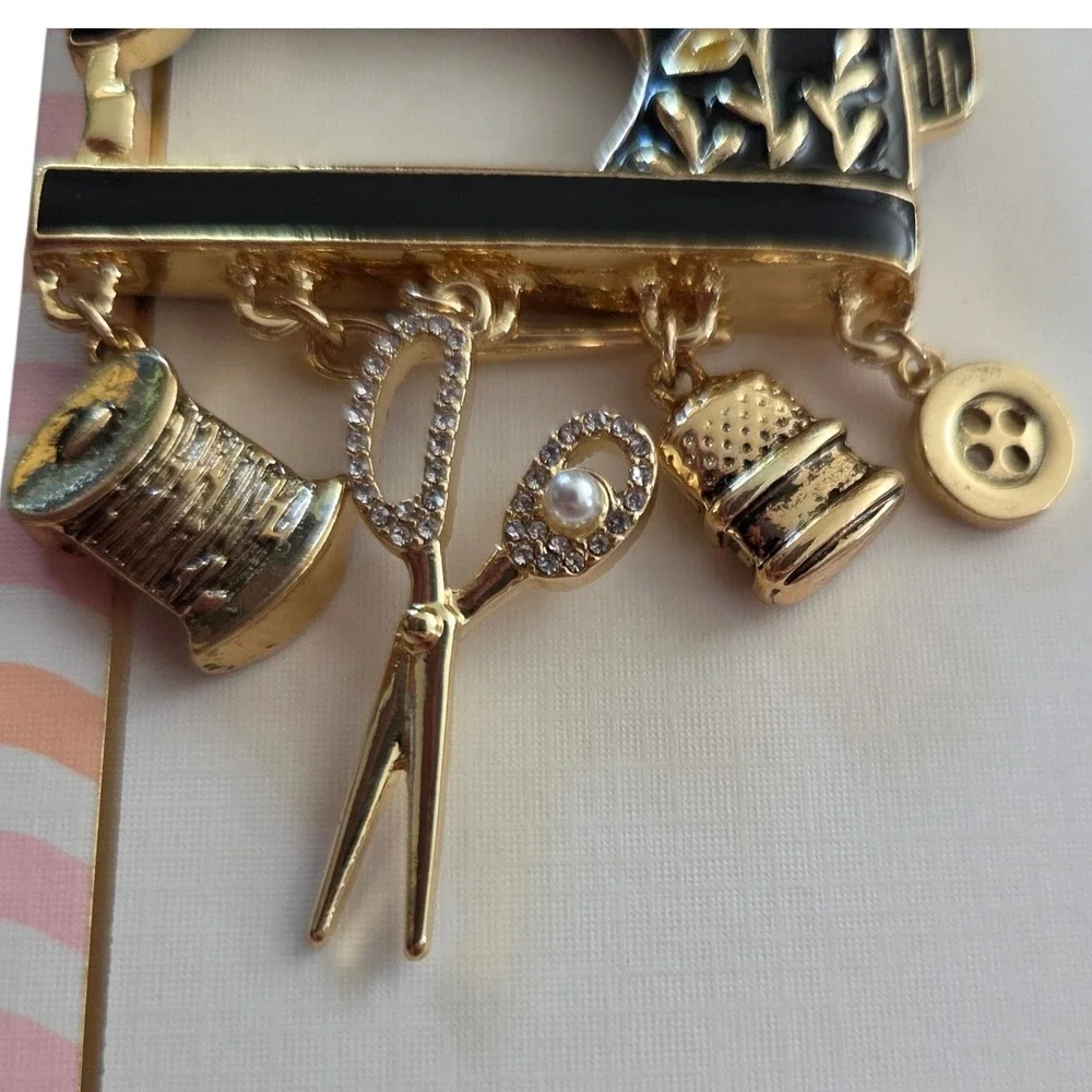 Piper K Bag Charm Keychain OS Black New Sewing Machine Floral Charms
